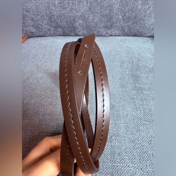 Louis Vuitton leather ebene crossbody strap - Picture 3 of 3